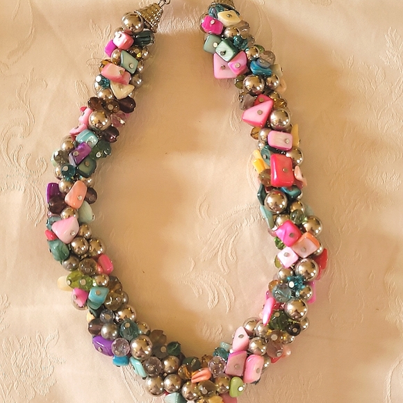 Necklace - Picture 1 of 2